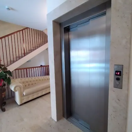 프린시페 유제니오 호텔 3*